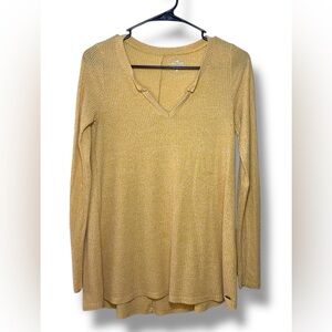 Hollister Women's Long Sleeve Gold Top